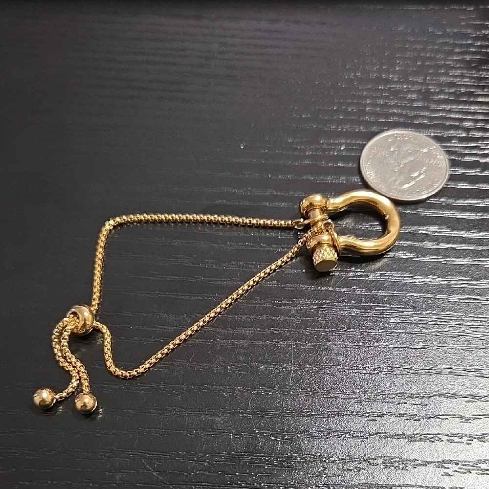 18K Gold Plated Horseshoe Lock Adjustable Bracelet